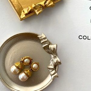 Givenchy Vintage clipon Earrings